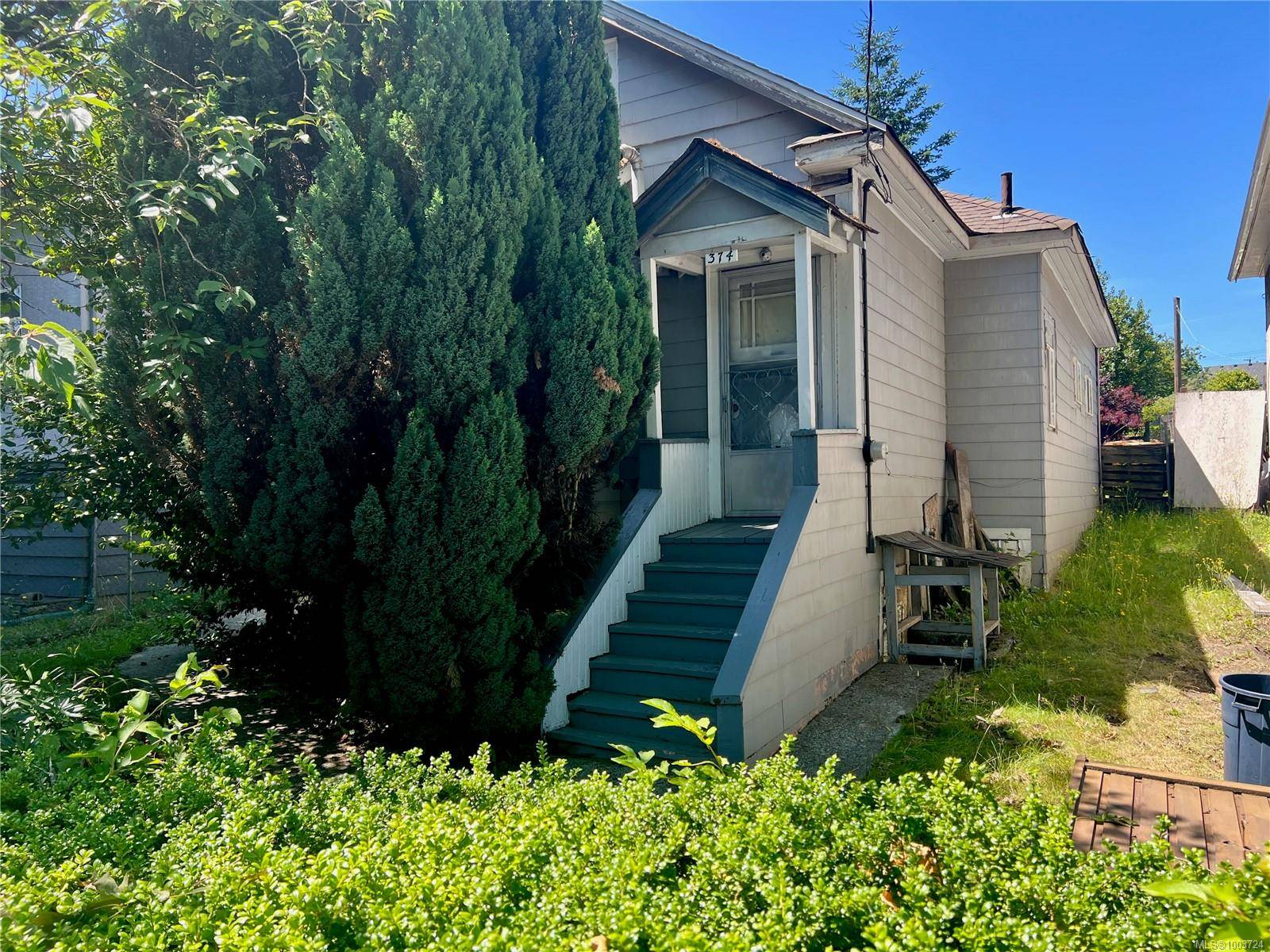 Nanaimo, BC V9R 4T4,374 Nicol St