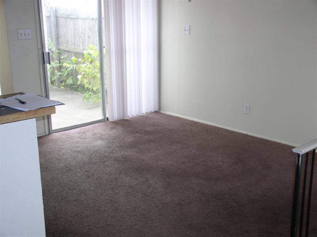 Dallas, TX 75249,7210 Pineberry Road