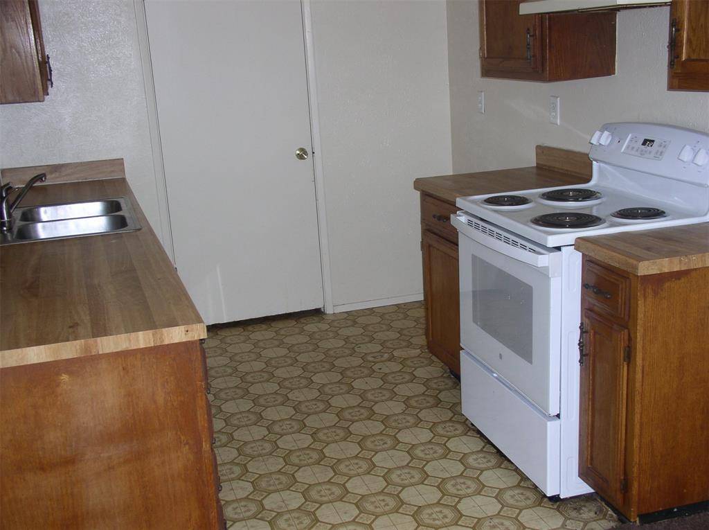 Dallas, TX 75249,7210 Pineberry Road