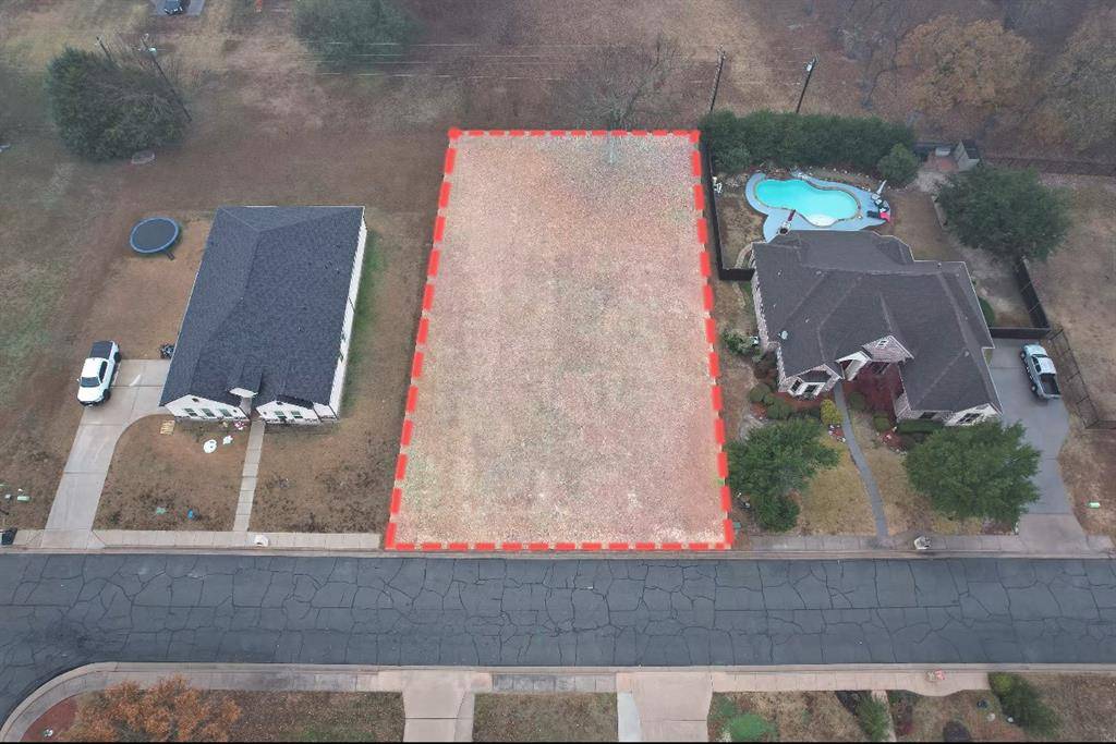 Bonham, TX 75418,2105 Bois D Arc Drive