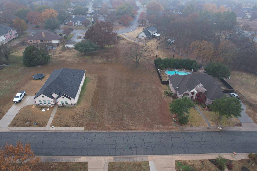 Bonham, TX 75418,2105 Bois D Arc Drive