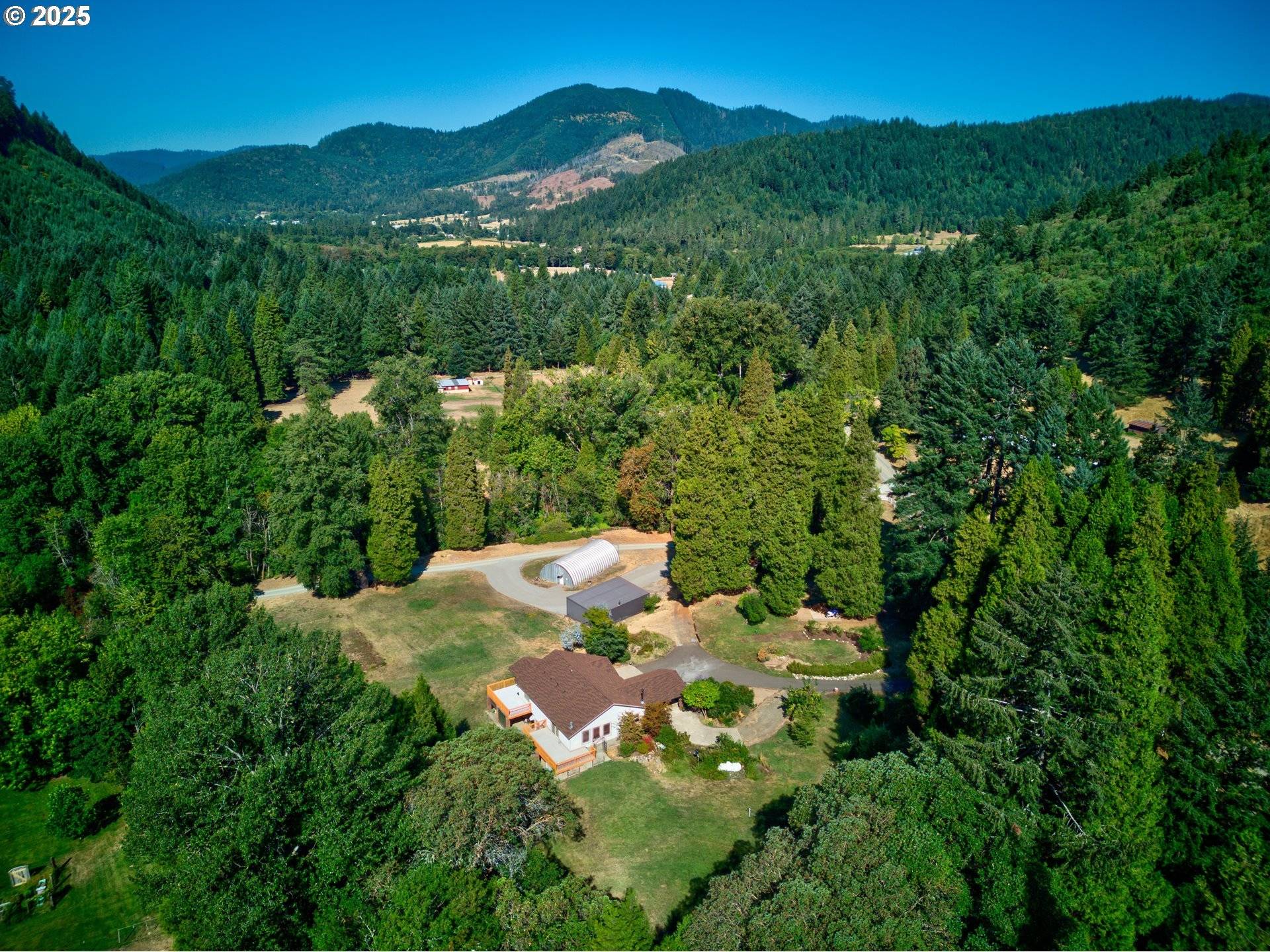 Azalea, OR 97410,913 STARVEOUT CREEK RD