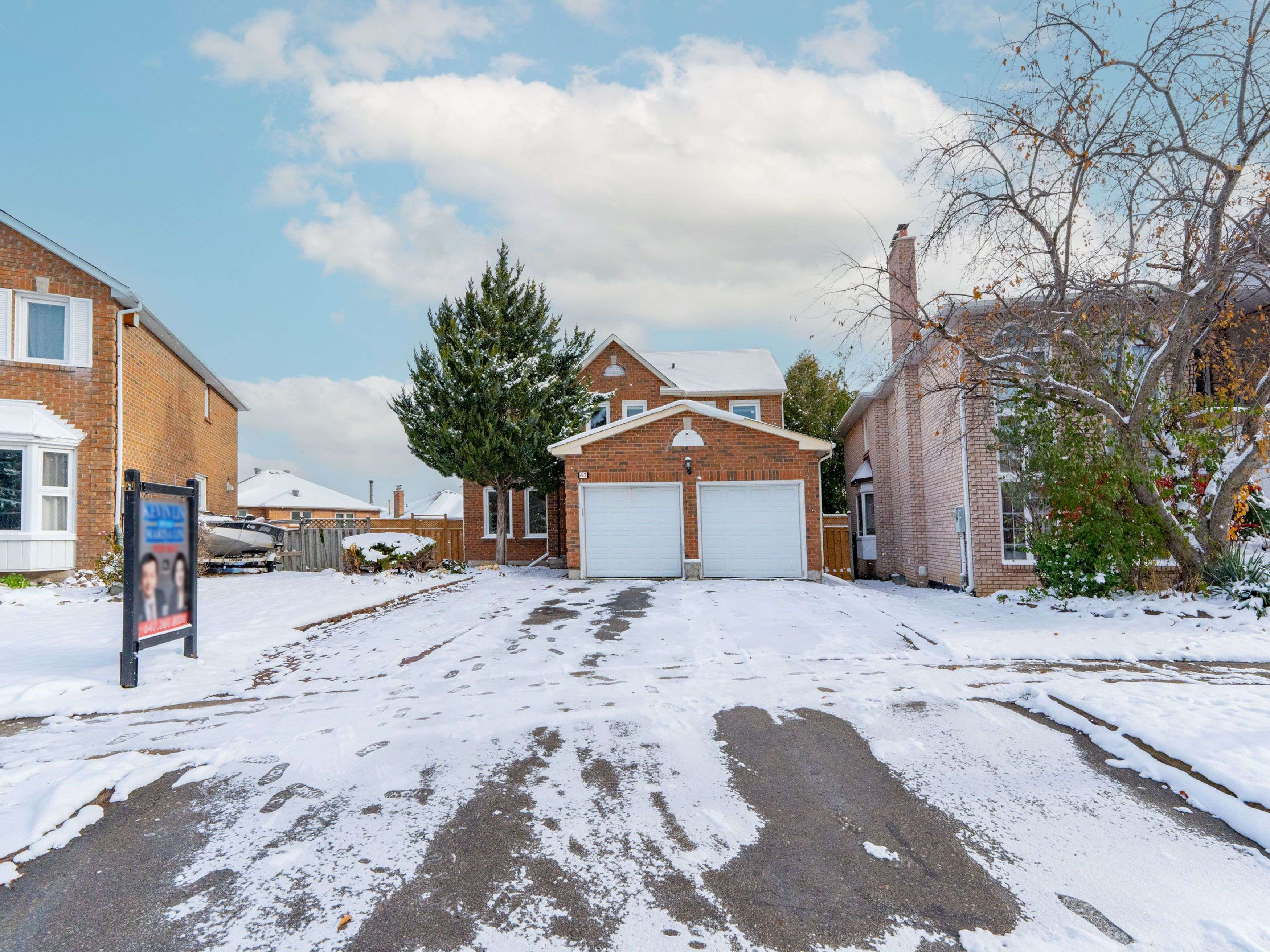 Richmond Hill, ON L4B 1S9,43 Piccadilly RD