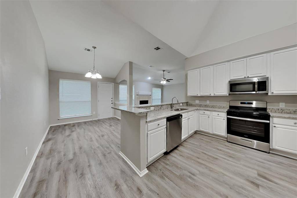 Fort Worth, TX 76179,817 Fox Hunt Trail