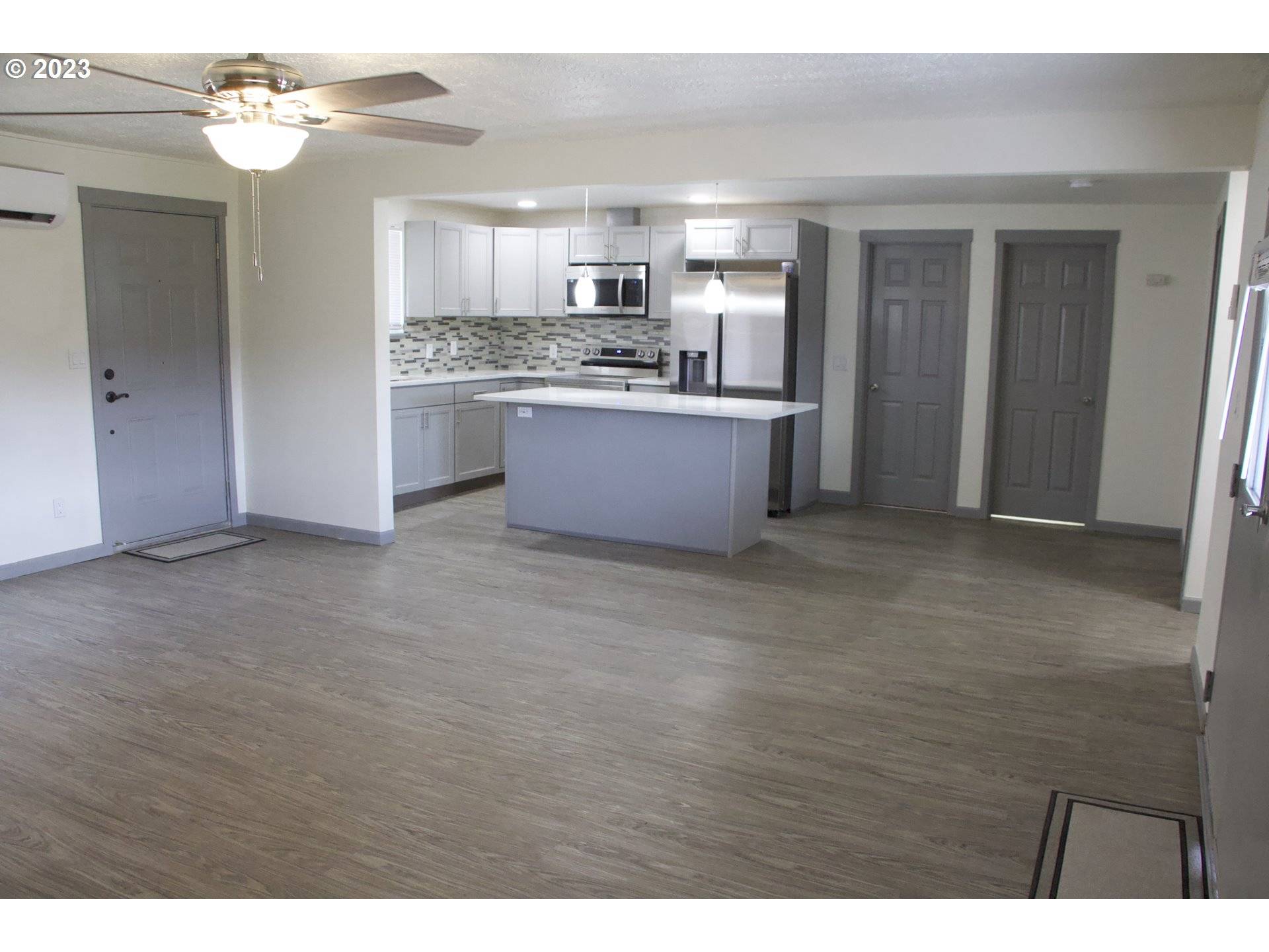 Portland, OR 97220,430 NE 94TH AVE