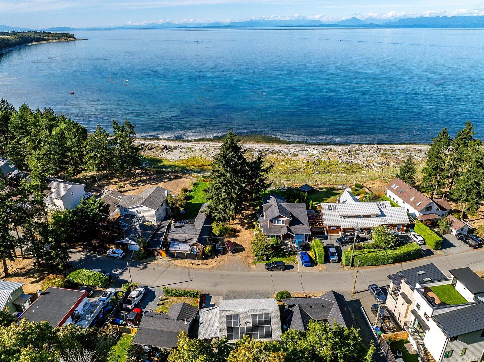 Comox, BC V9M 3T8,491 Windslow Rd