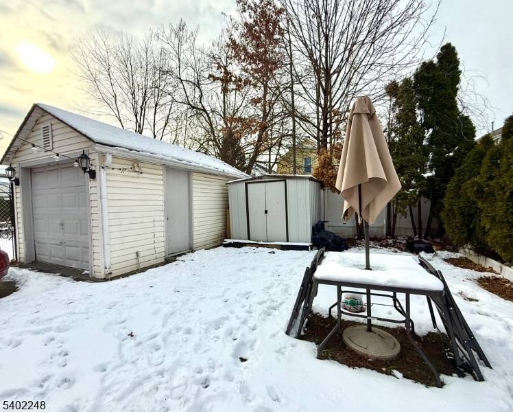 Wallington Boro, NJ 07057,92 Maple Ave #1