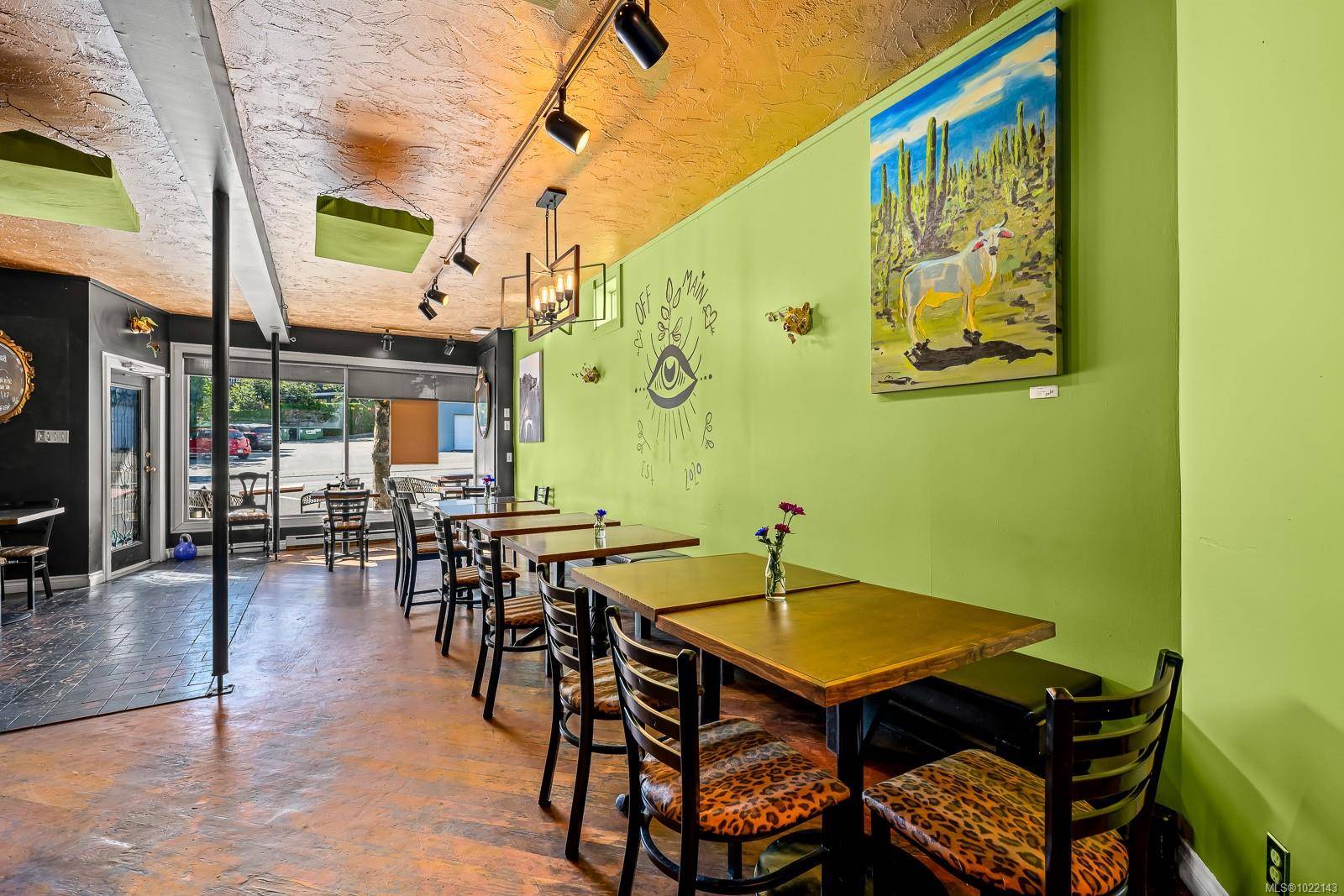 Courtenay, BC V9N 1G8,355 4th St