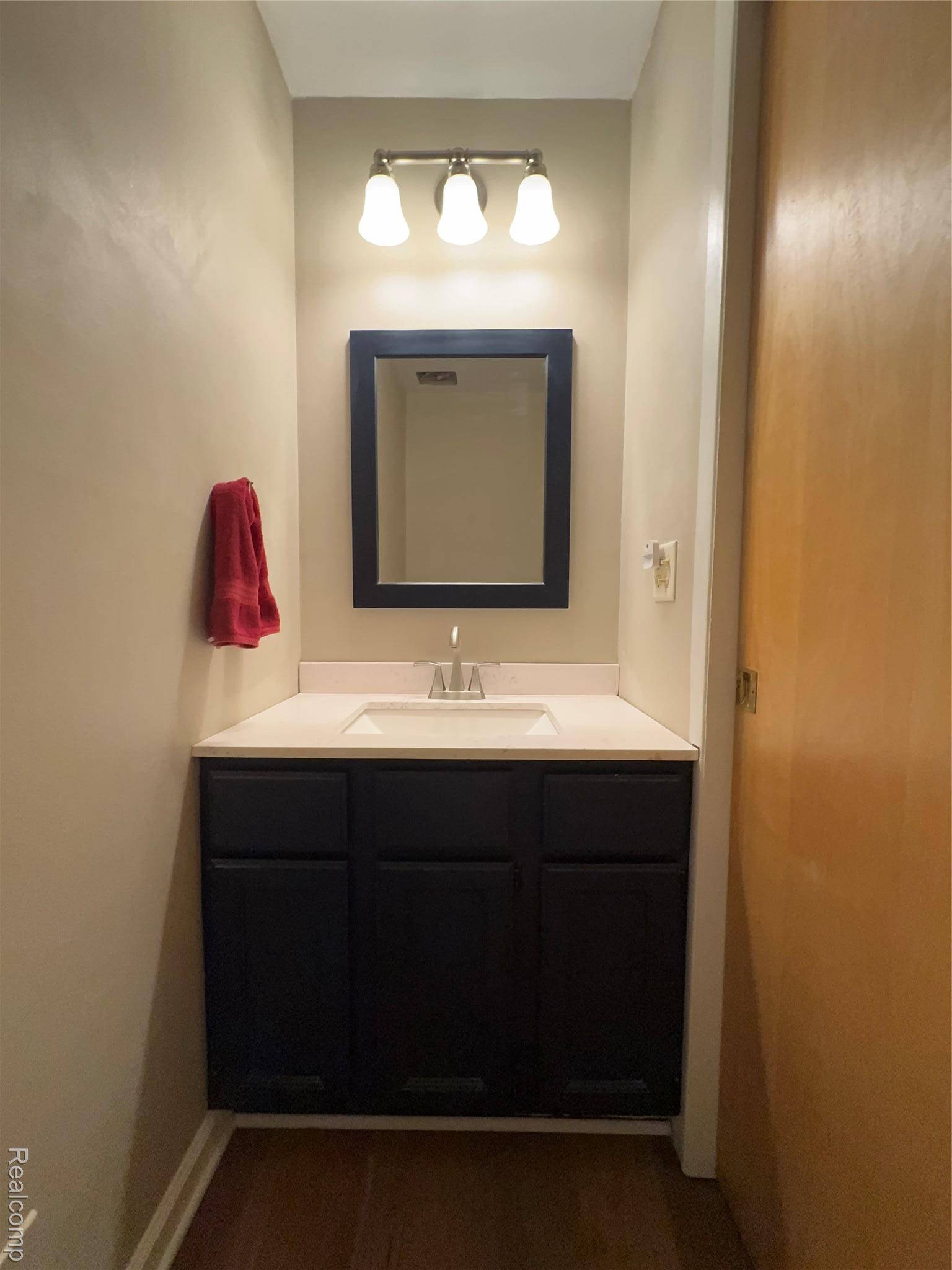 Novi, MI 48375,24600 Olde Orchard ST