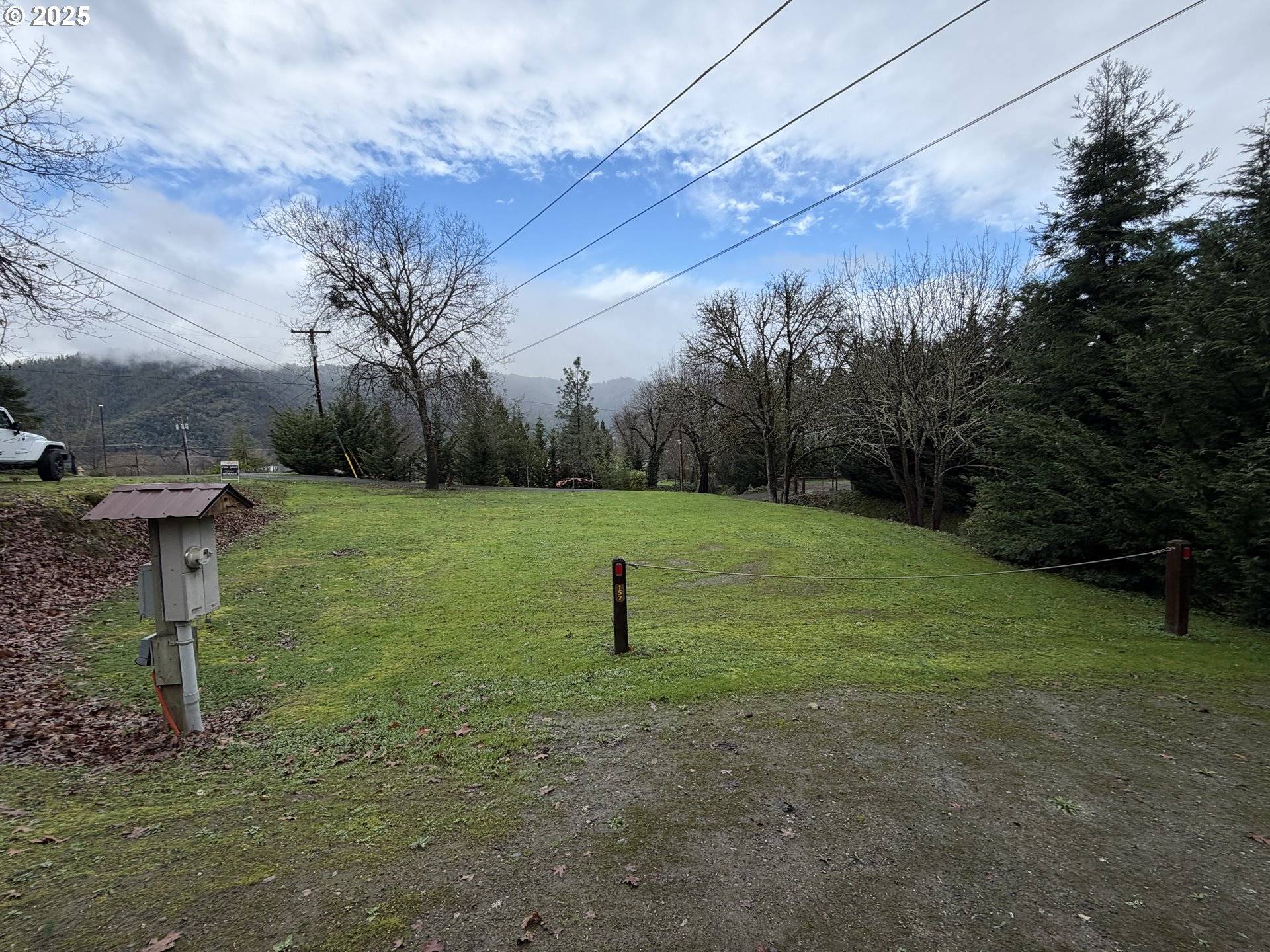 Myrtle Creek, OR 97457,157 CREST DR