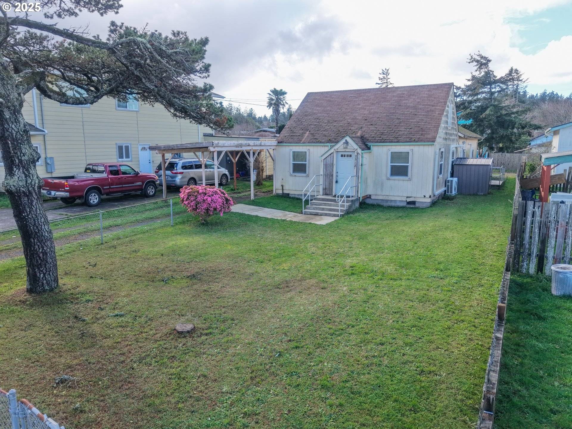 North Bend, OR 97459,2518 PACIFIC AVE