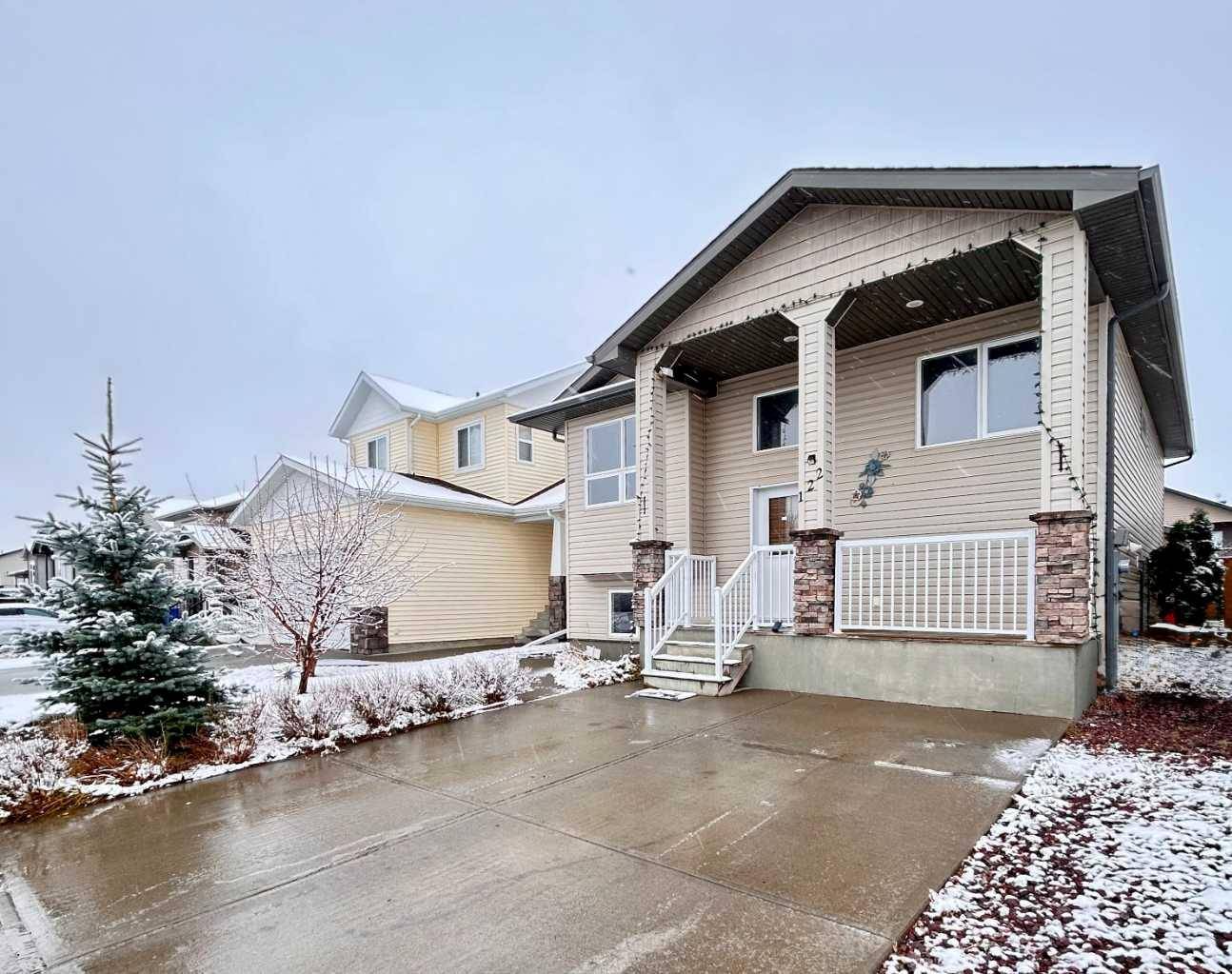 Lethbridge, AB T1J 5A7,122 Tartan BLVD W