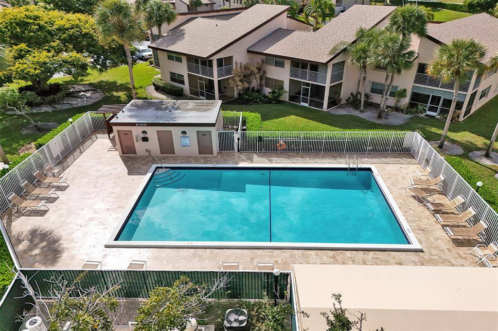 Tamarac, FL 33321,8740 Azalea Ct #102