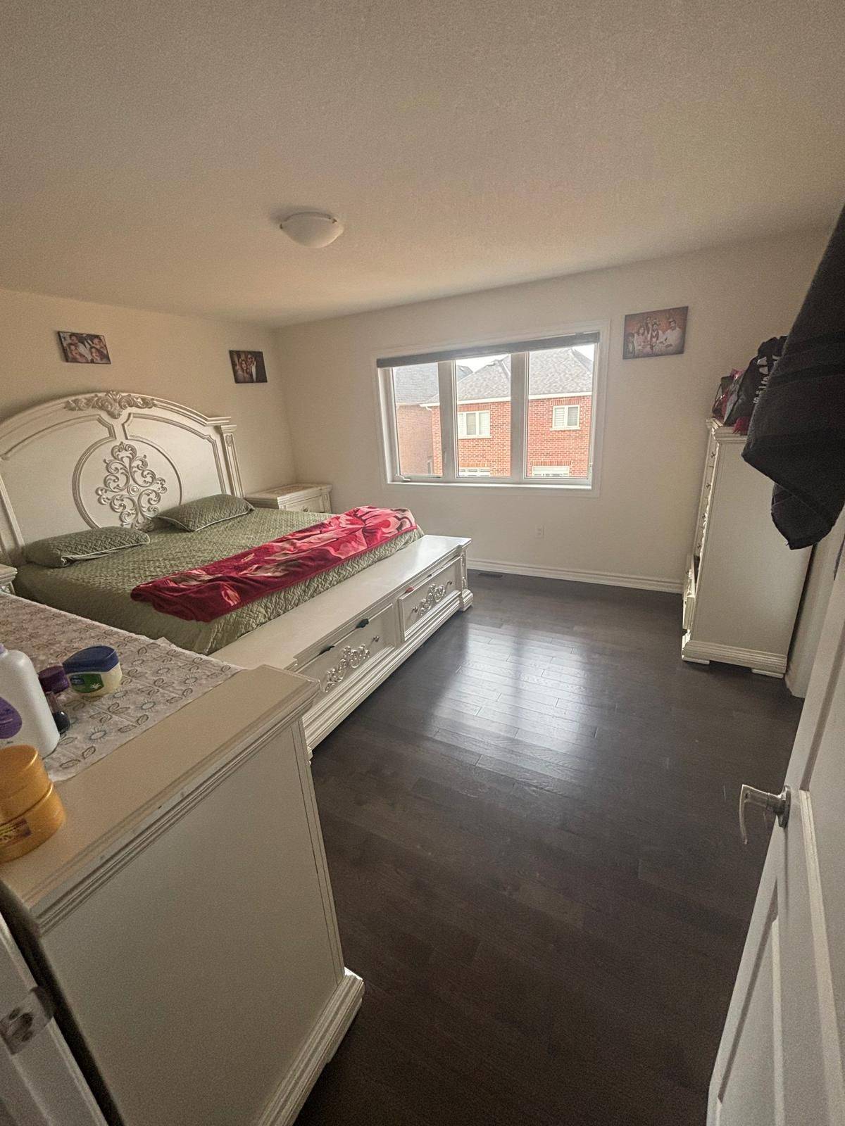 Innisfil, ON L9S 0M9,2300 Grainger LOOP