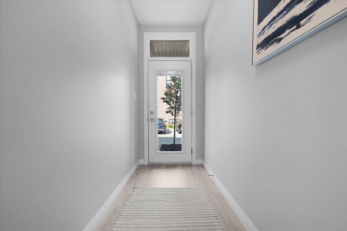 Hamilton, ON L8H 2A6,270 Melvin AVE #25