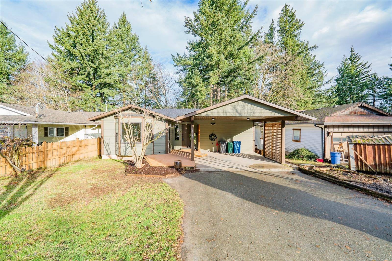 Nanaimo, BC V9T 4C5,3732 Cottleview Dr