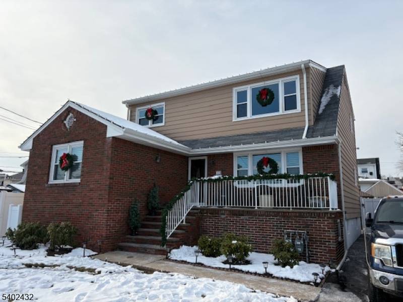 Lodi Boro, NJ 07644,11 Bernice Pl