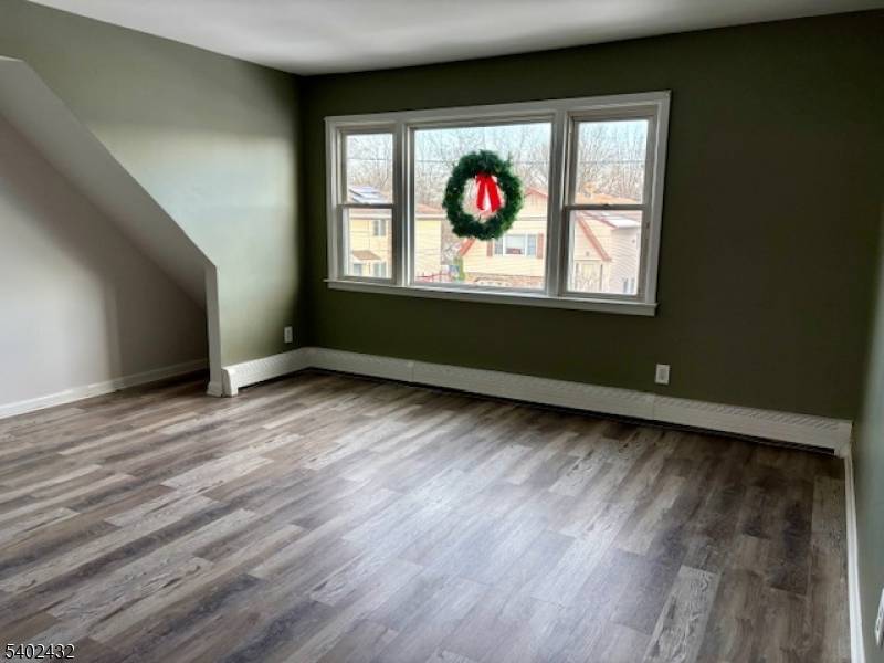 Lodi Boro, NJ 07644,11 Bernice Pl