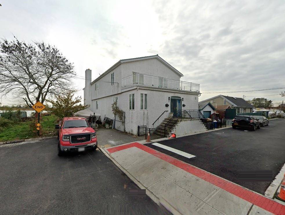 Brooklyn, NY 11229,8 Post CT