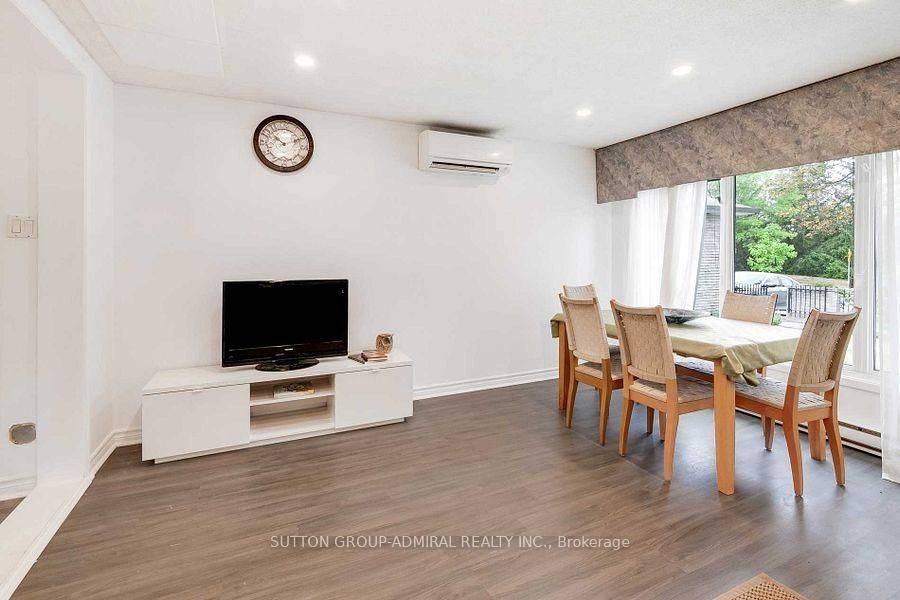 Toronto C07, ON M2R 3K2,143 Torresdale AVE