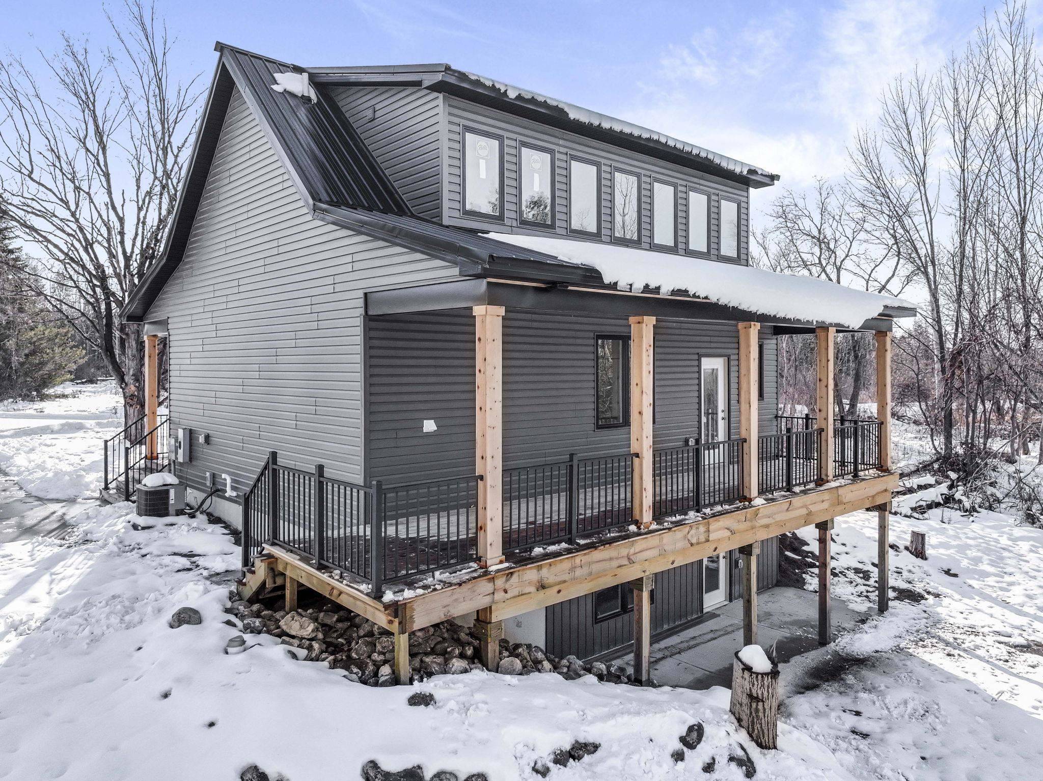 Traverse City, MI 49686,1713 Vanderlip RD