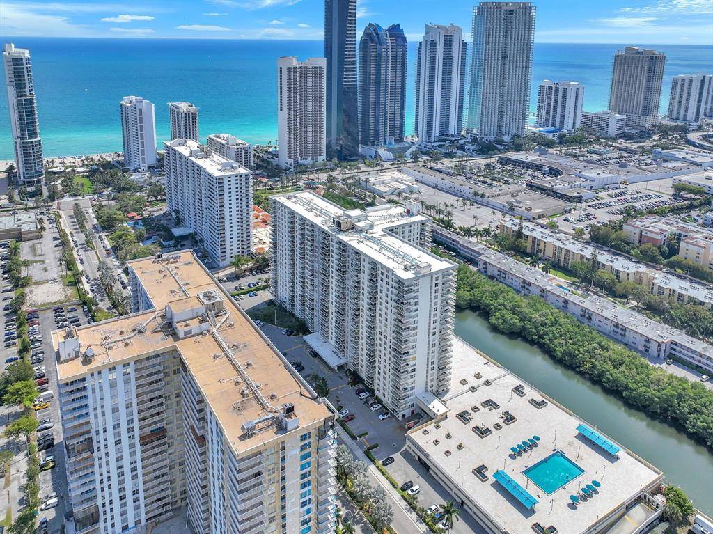 Sunny Isles Beach, FL 33160,230 174th St #901