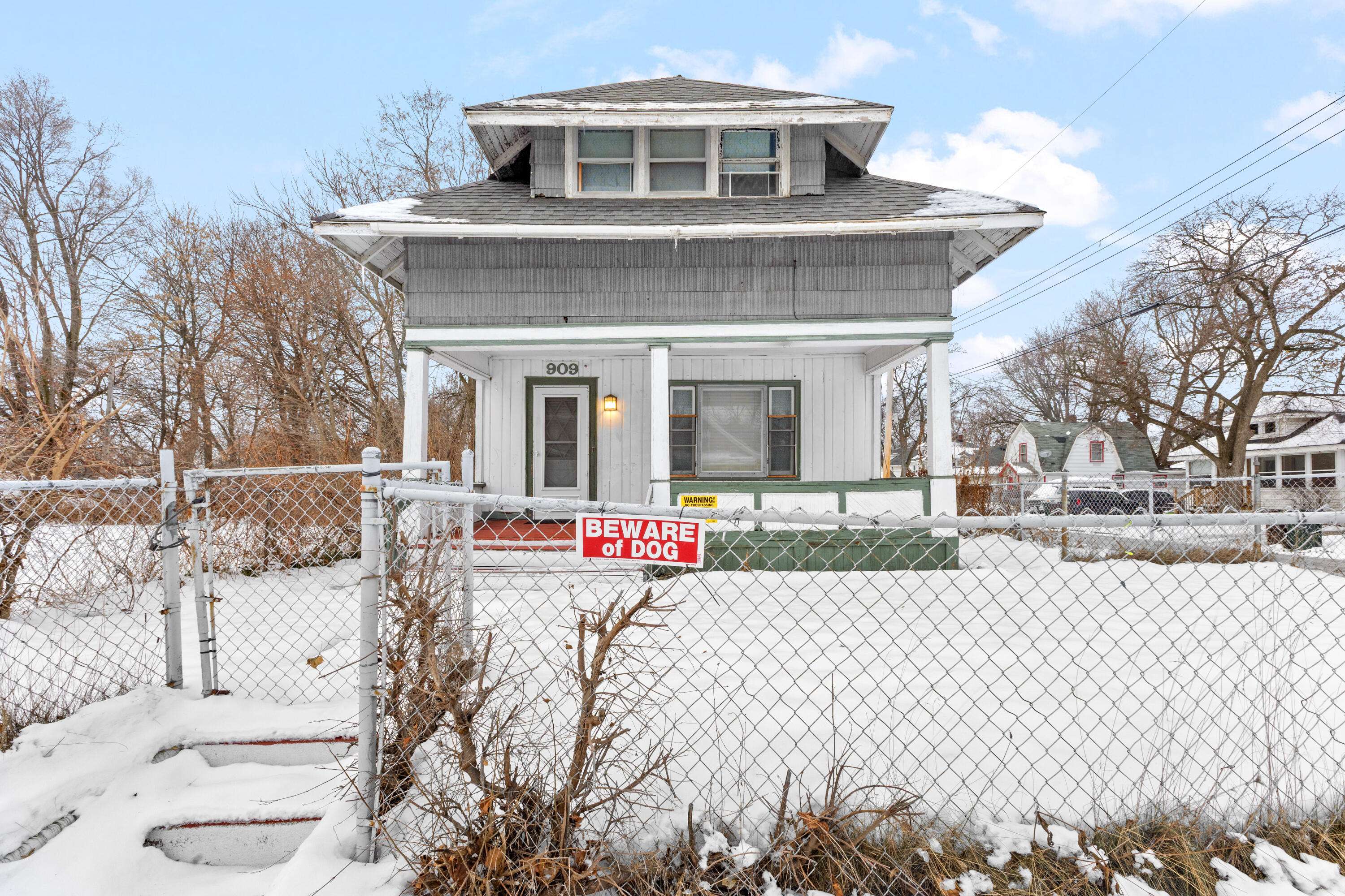 Lansing, MI 48910,909 Baker ST