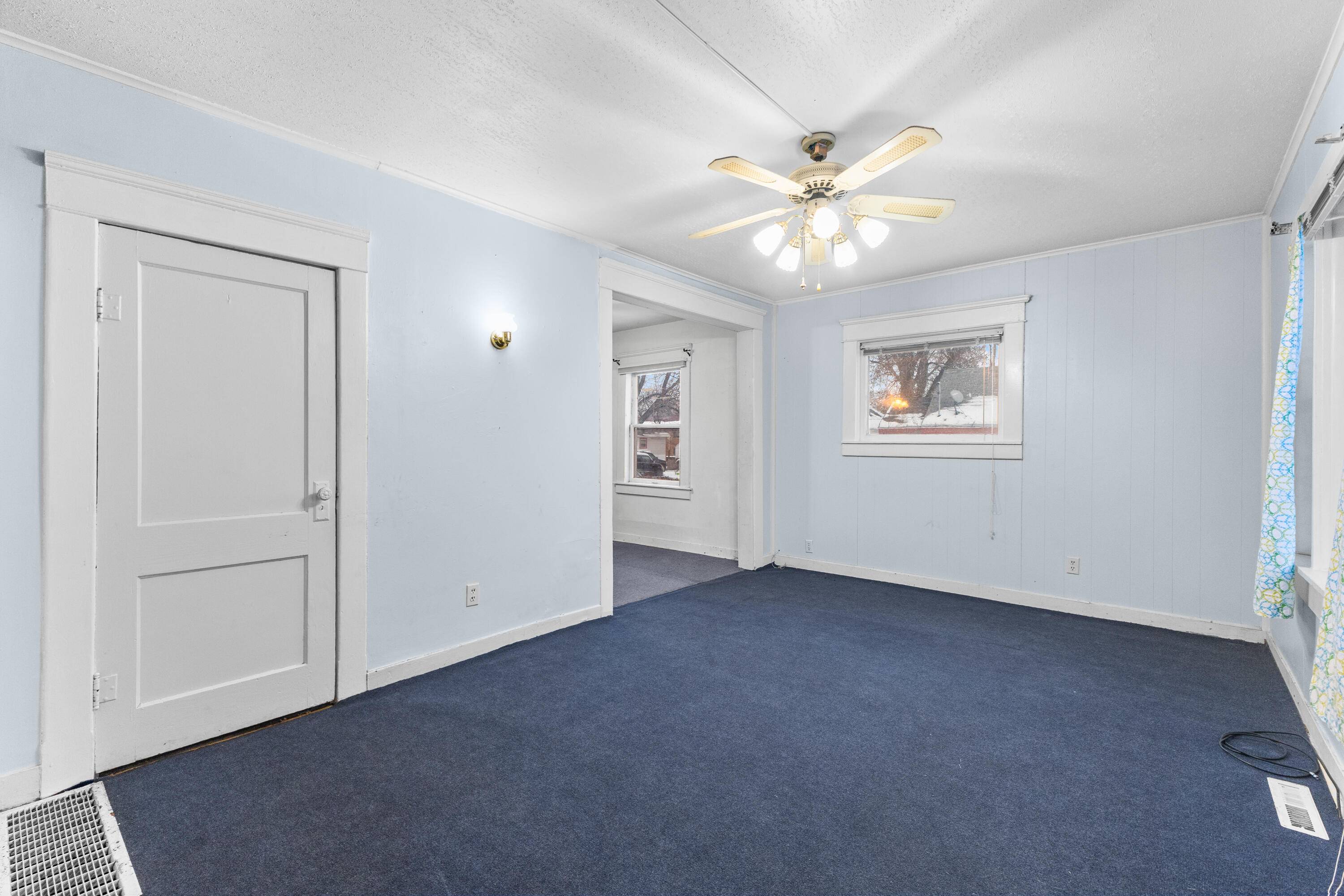 Lansing, MI 48910,909 Baker ST