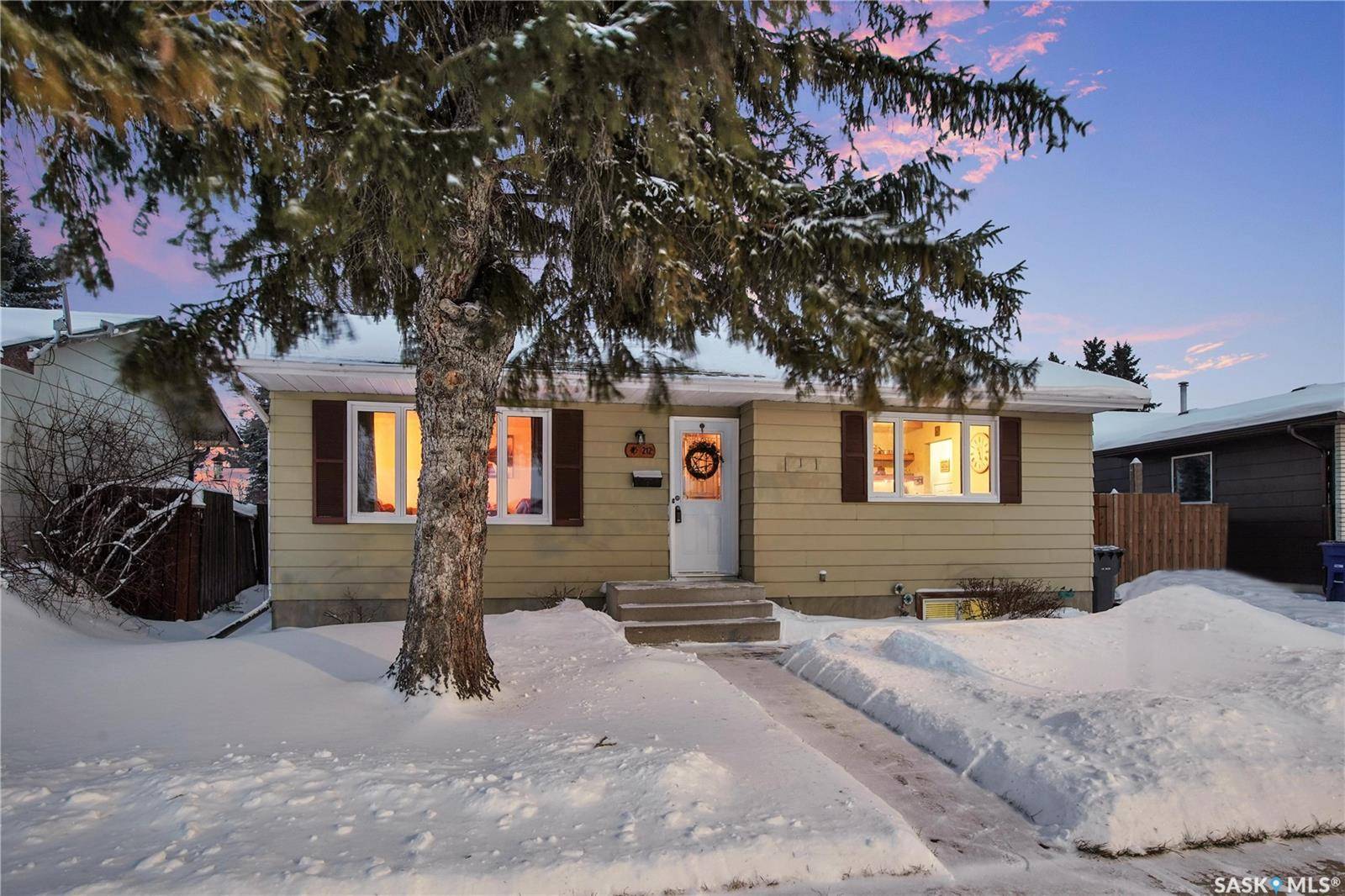 Warman, SK S0K 4S0,212 2nd AVENUE N