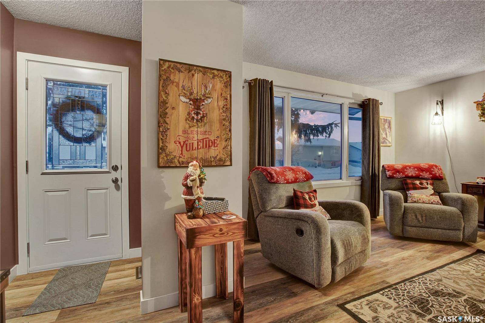 Warman, SK S0K 4S0,212 2nd AVENUE N