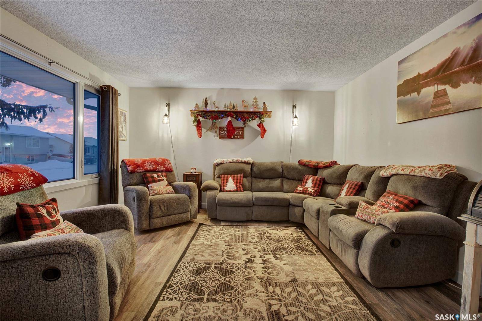 Warman, SK S0K 4S0,212 2nd AVENUE N