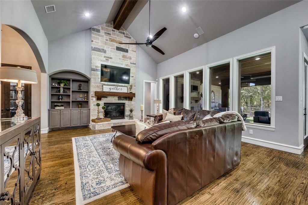 Pottsboro, TX 75076,574 Coffee Circle