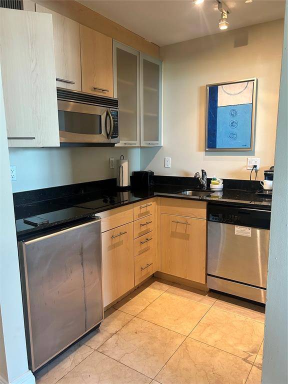 Fort Lauderdale, FL 33304,2670 E Sunrise Blvd #332