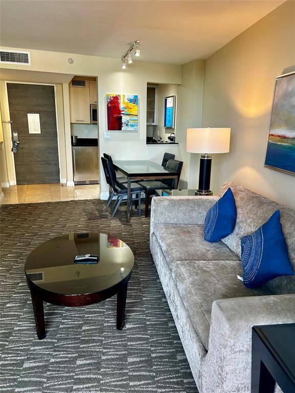 Fort Lauderdale, FL 33304,2670 E Sunrise Blvd #332