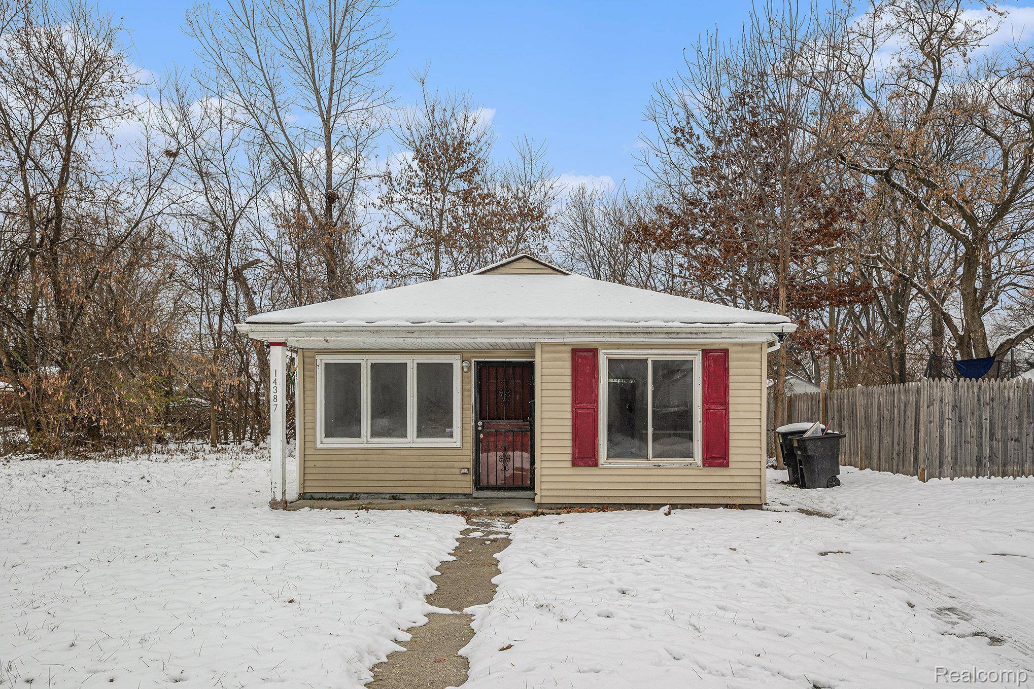 Detroit, MI 48223,14387 Auburn ST