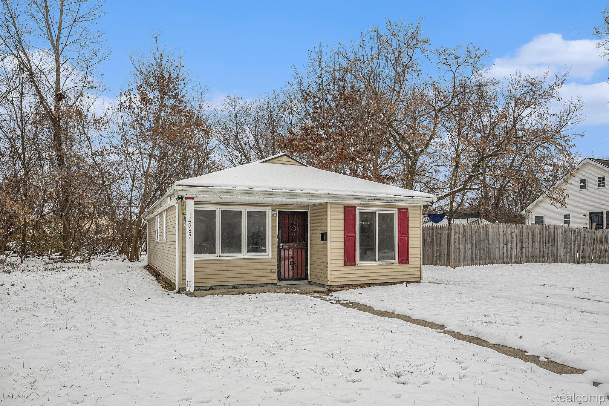 Detroit, MI 48223,14387 Auburn ST