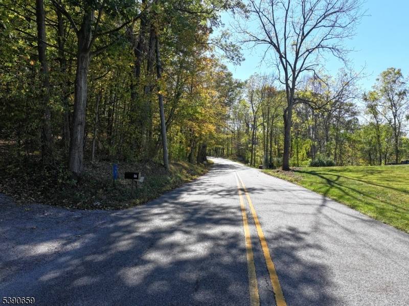 Lafayette Twp., NJ 07848,19 Mudcut Rd