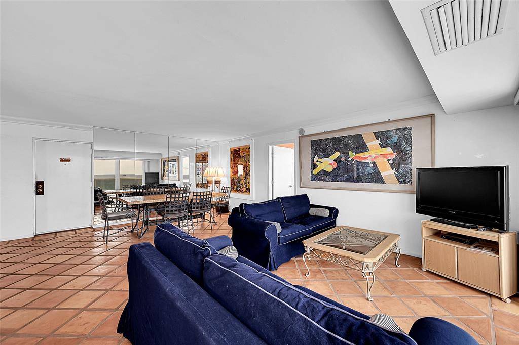 Fort Lauderdale, FL 33308,2841 N Ocean Blvd #1801