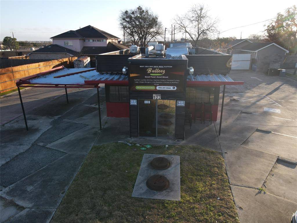 Desoto, TX 75115,122 S Hampton Road