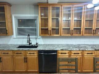 Muskegon, MI 49445,1986 Whitehall RD