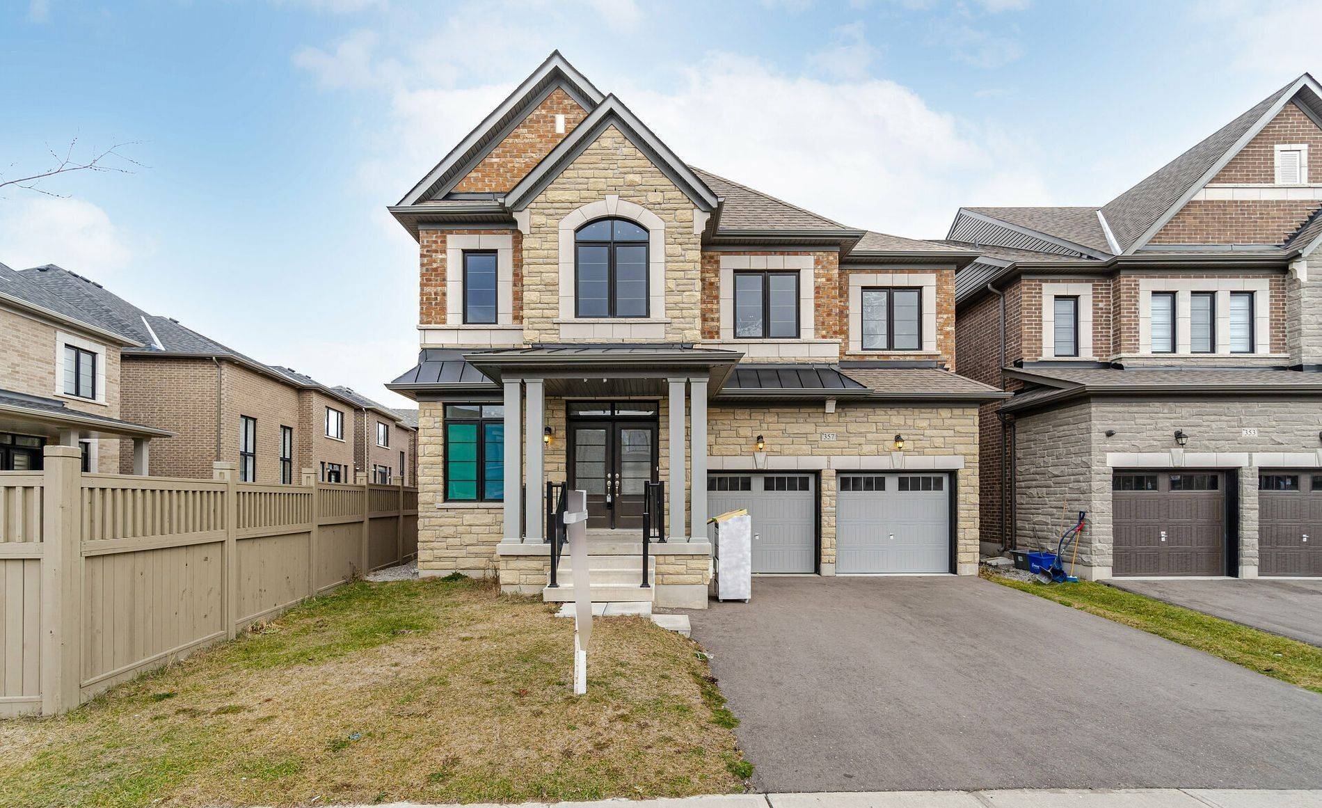 Vaughan, ON L4H 4L8,357 Mactier DR