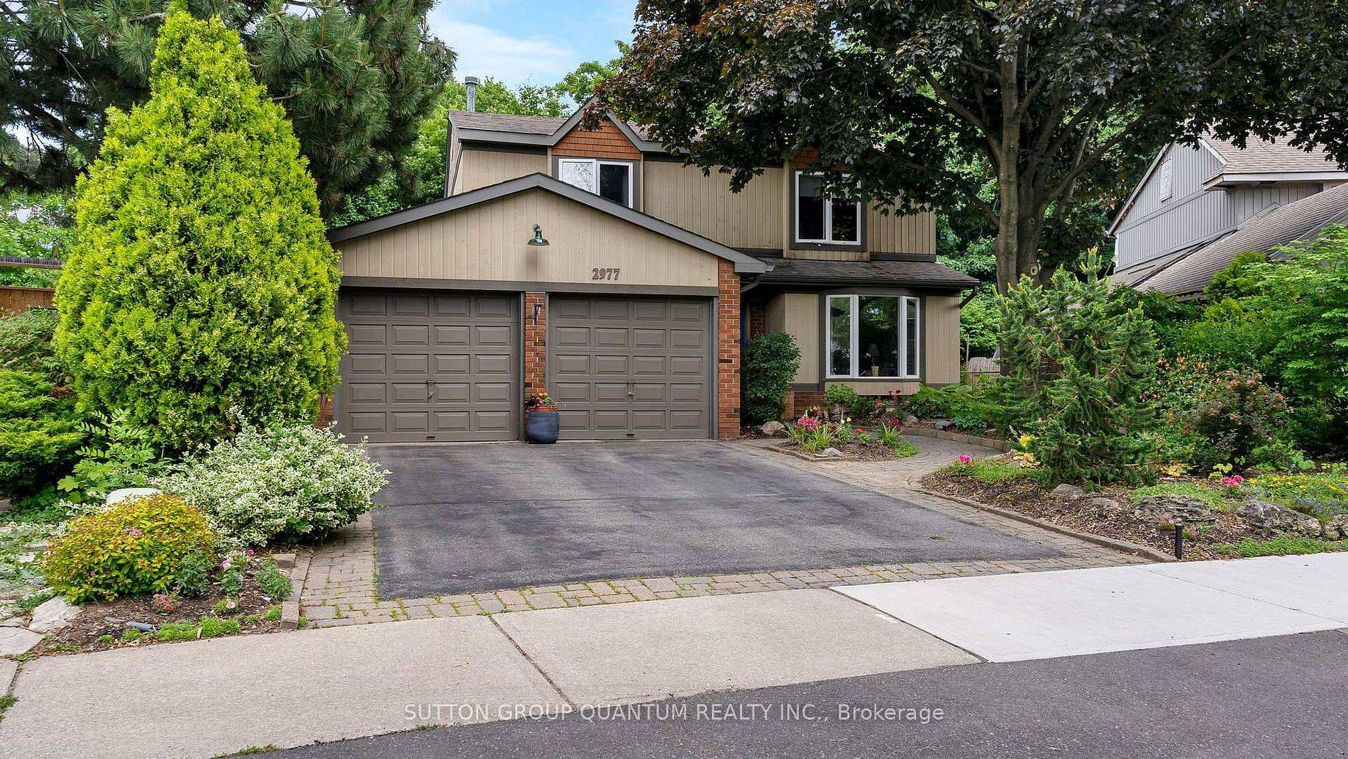 Mississauga, ON L5N 2A4,2977 Inlake CT