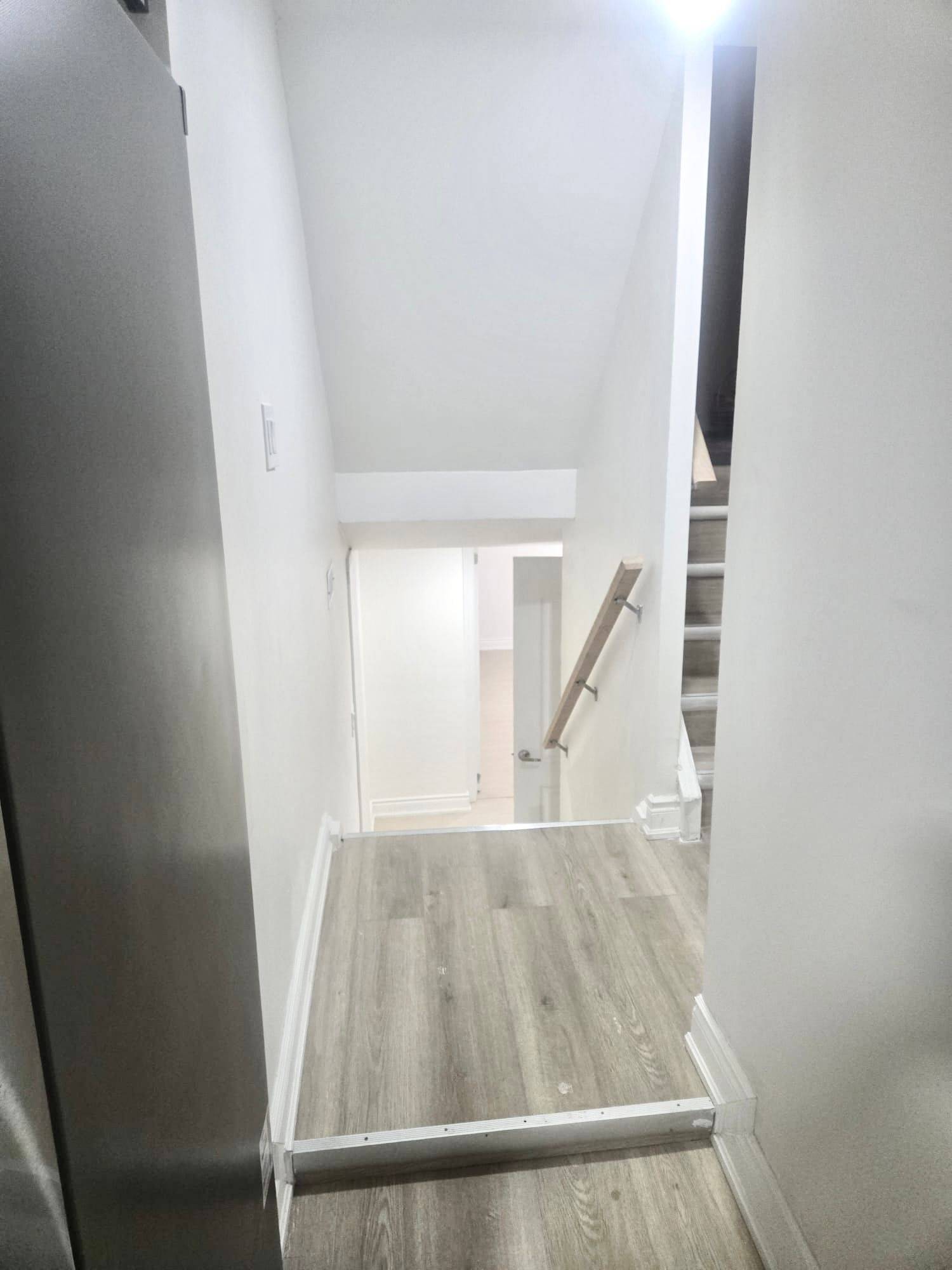 Brampton, ON L6S 3X3,59 Lionshead look Out