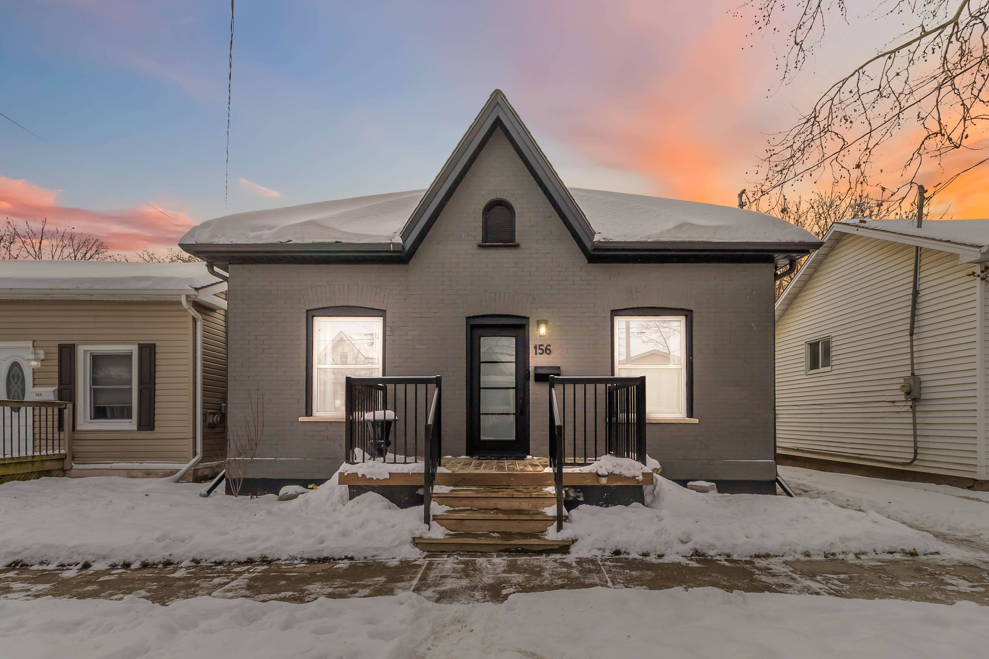 Brantford, ON N3T 3M9,156 Albion ST