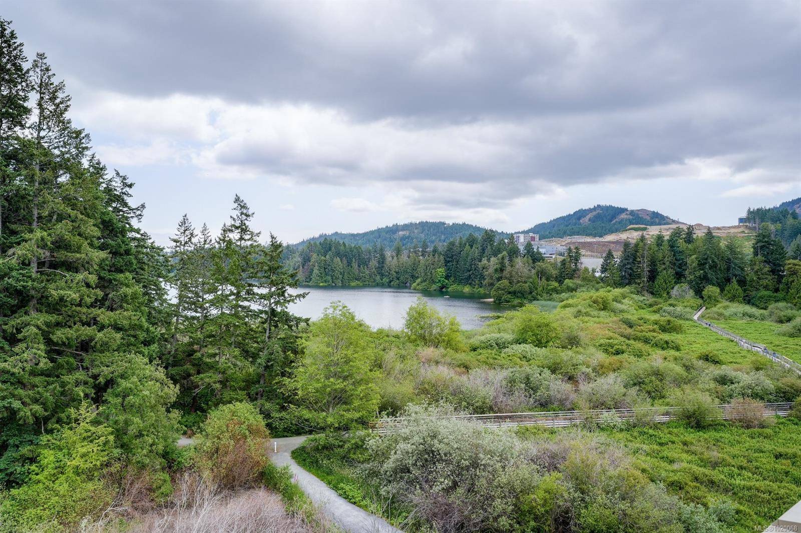 Langford, BC V9B 2W2,1361 Goldstream Ave #605