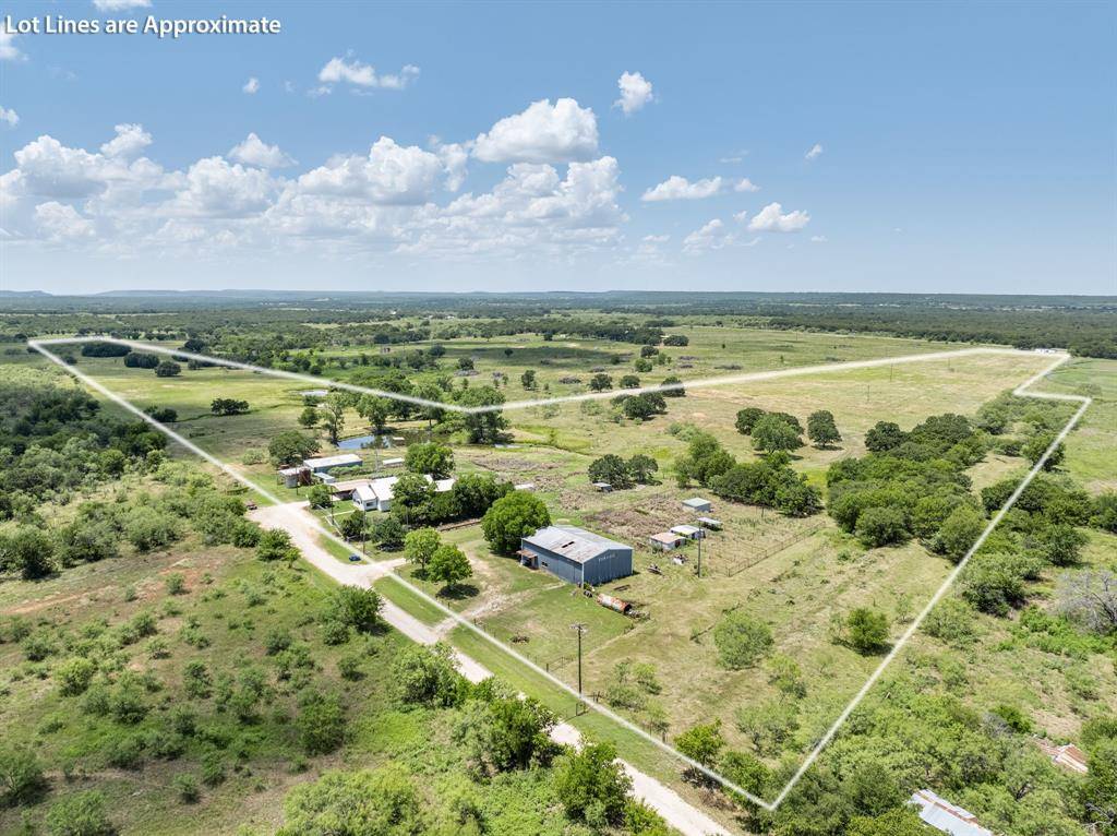 Bryson, TX 76427,8 SW Poteet Road