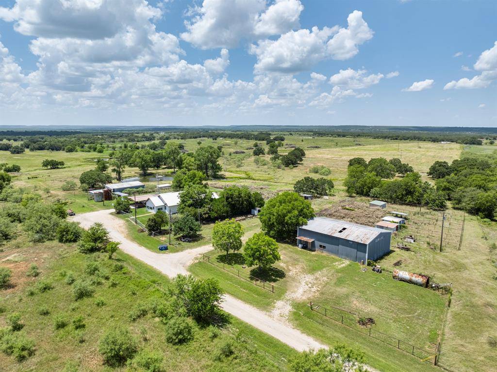 Bryson, TX 76427,8 SW Poteet Road