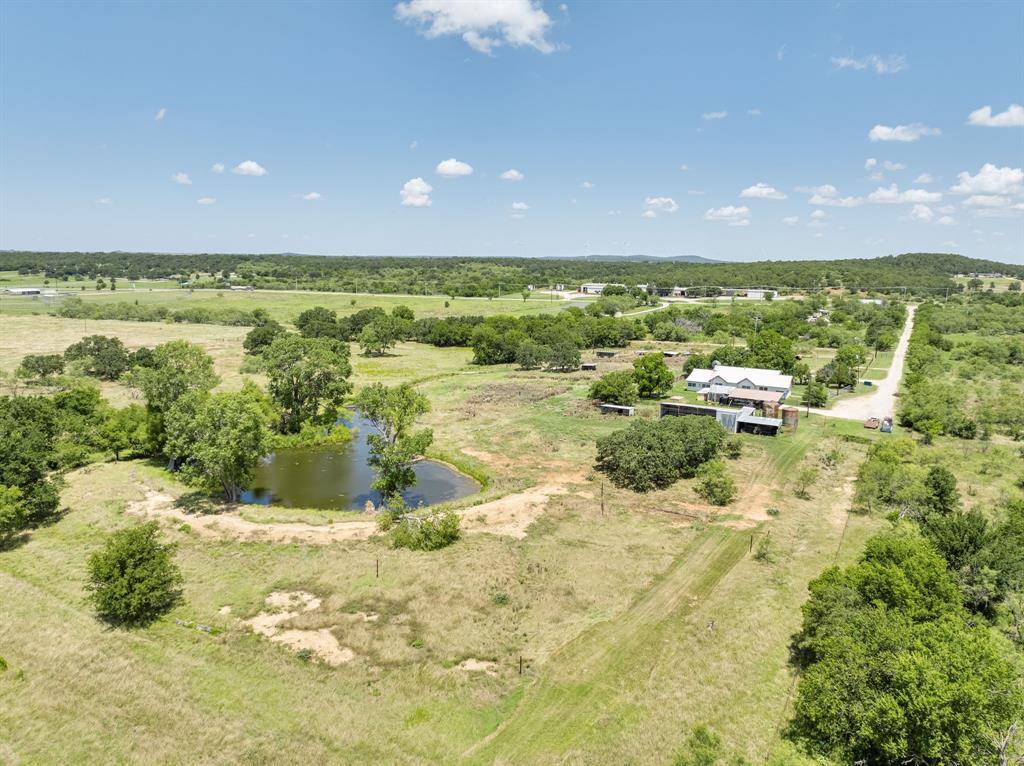 Bryson, TX 76427,8 SW Poteet Road
