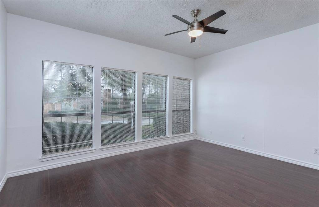 Dallas, TX 75248,15151 Berry Trail #201