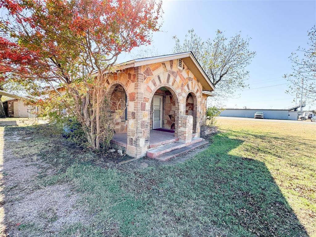 Cisco, TX 76437,809 W 3rd Street